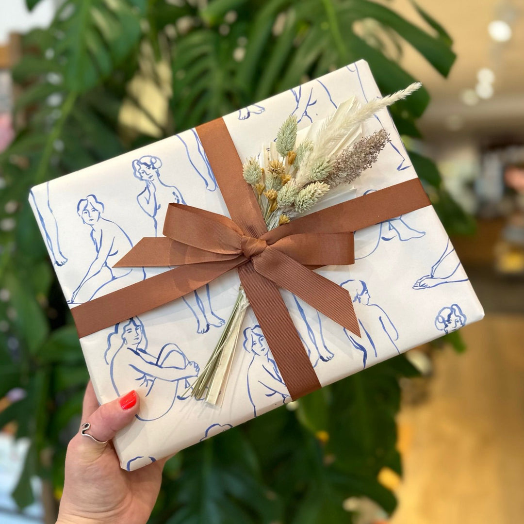 Gift Wrapped Box 1-6 Items