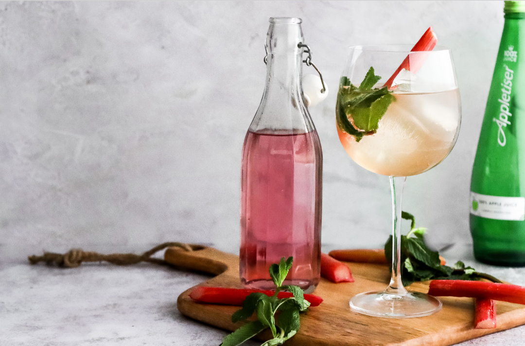 Summer Entertaining: Homemade Rhubarb Gin Cocktail