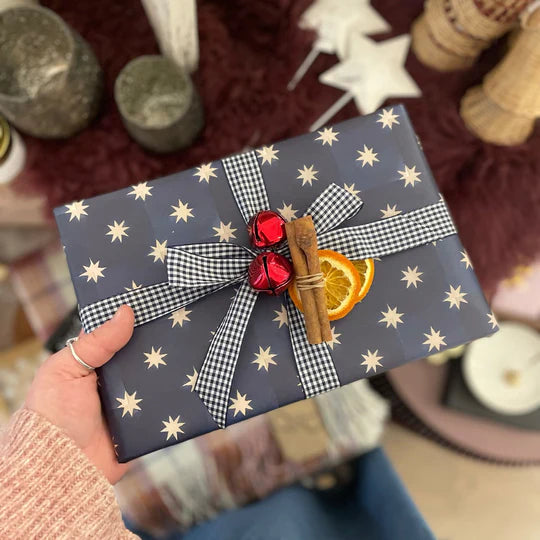 Wrap It Right: Jazz It Up With Unique Present Toppers