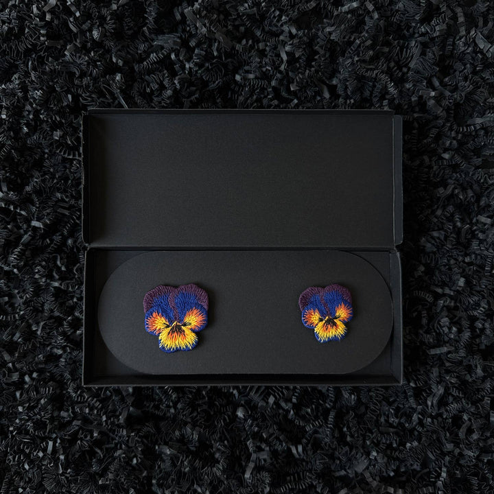 Pansy Embroidered Brooch Set