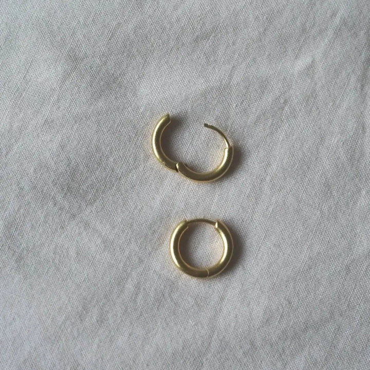 Clam Shell Gold Charm Earrings