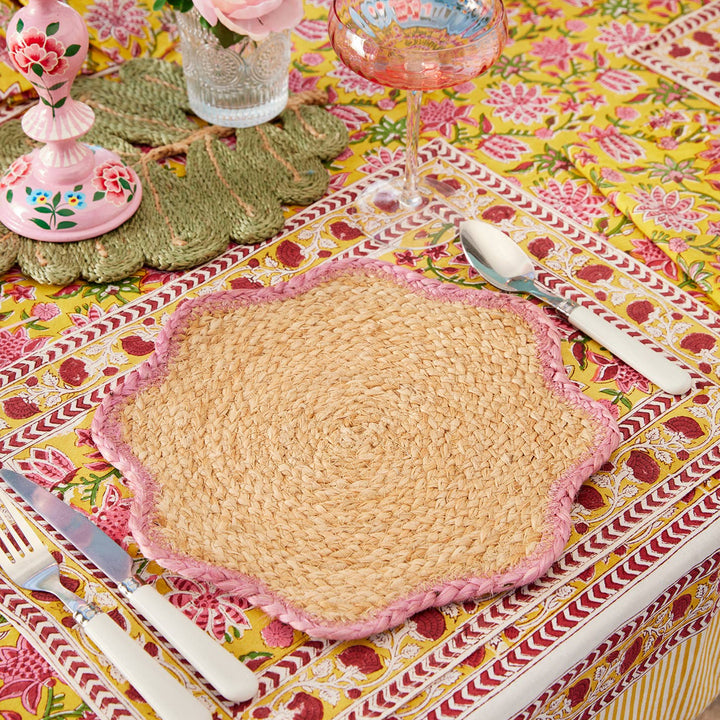 Set of 2 Wavy Jute Placemats in Pink