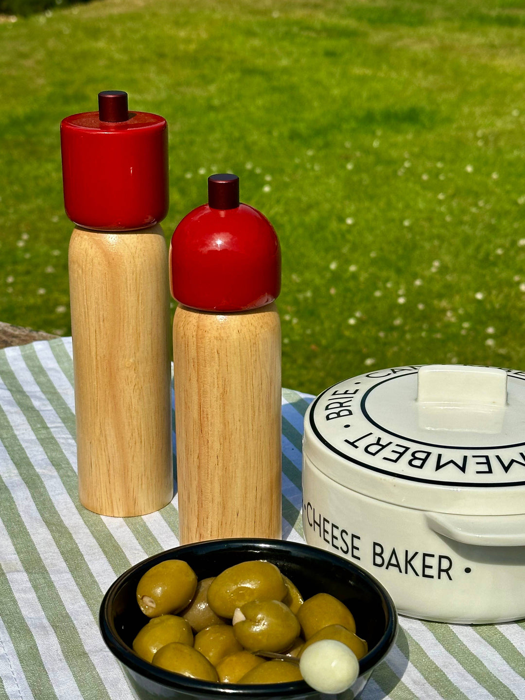 Salt & Pepper Grinder in Red: Large