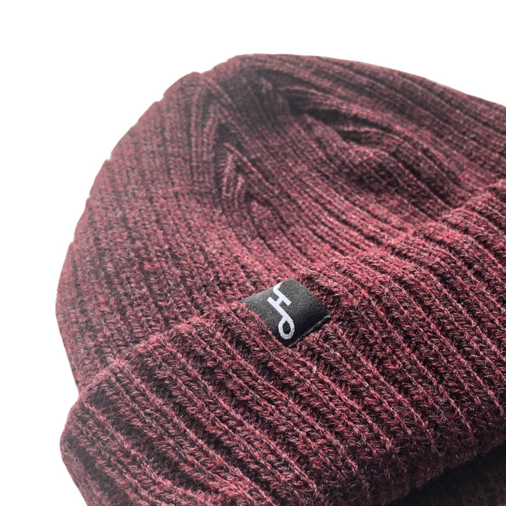 Docks Beanie in Merlot