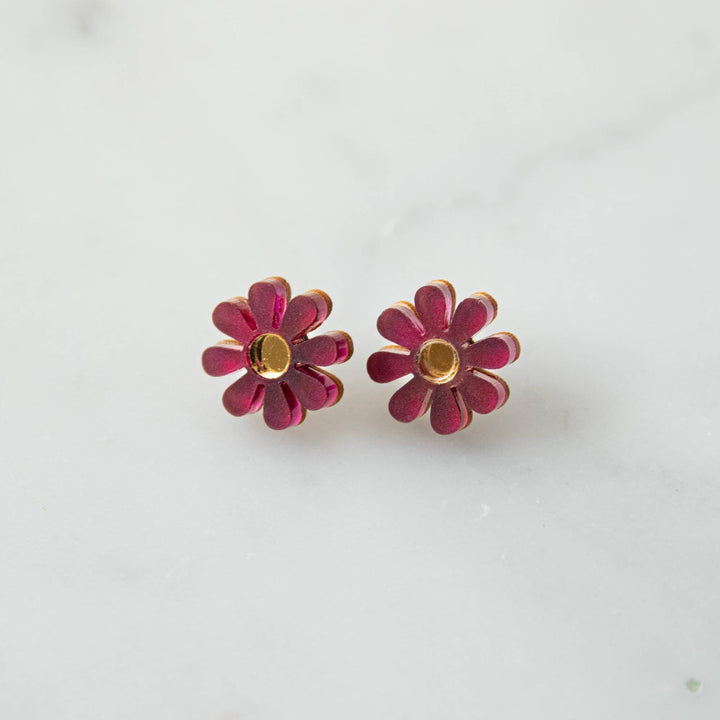 Daisy Stud Earrings: Aubergine Purple & Gold