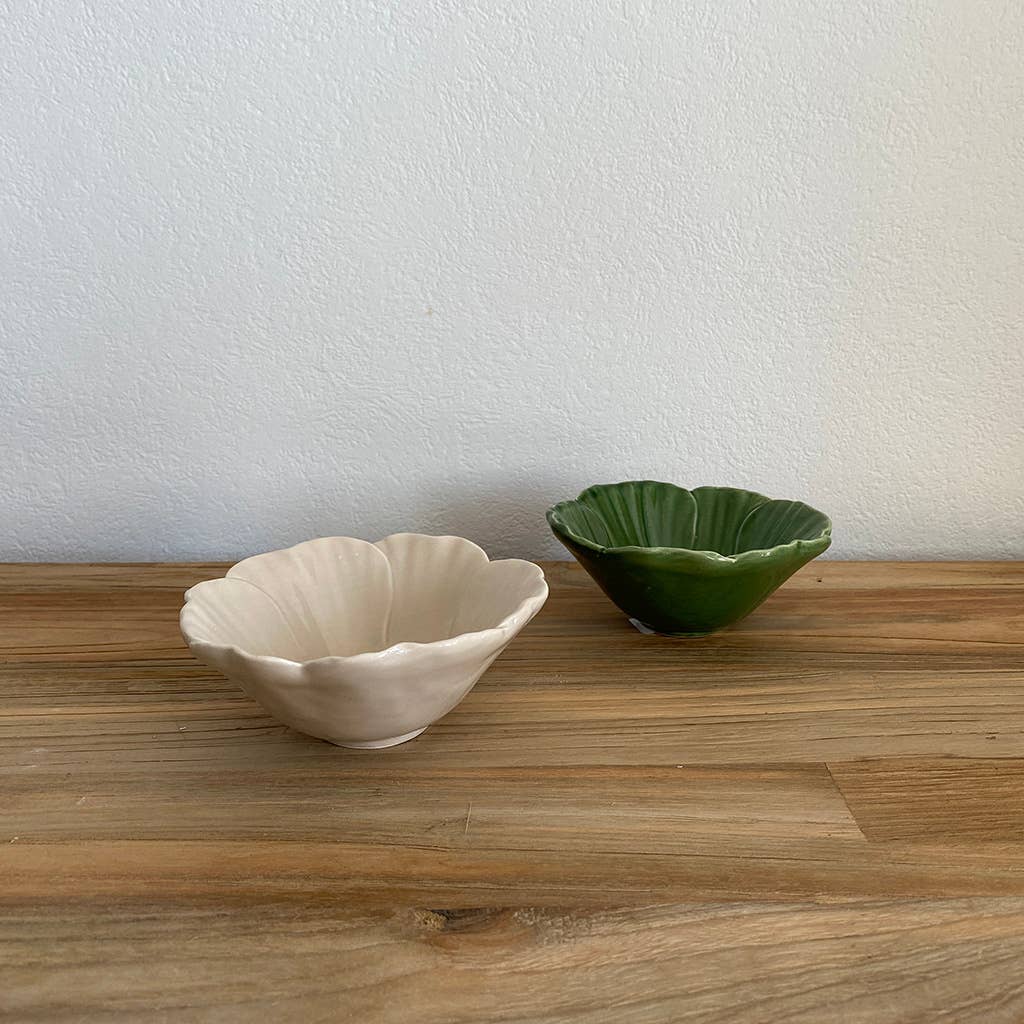 Flower Bowl in Soft White