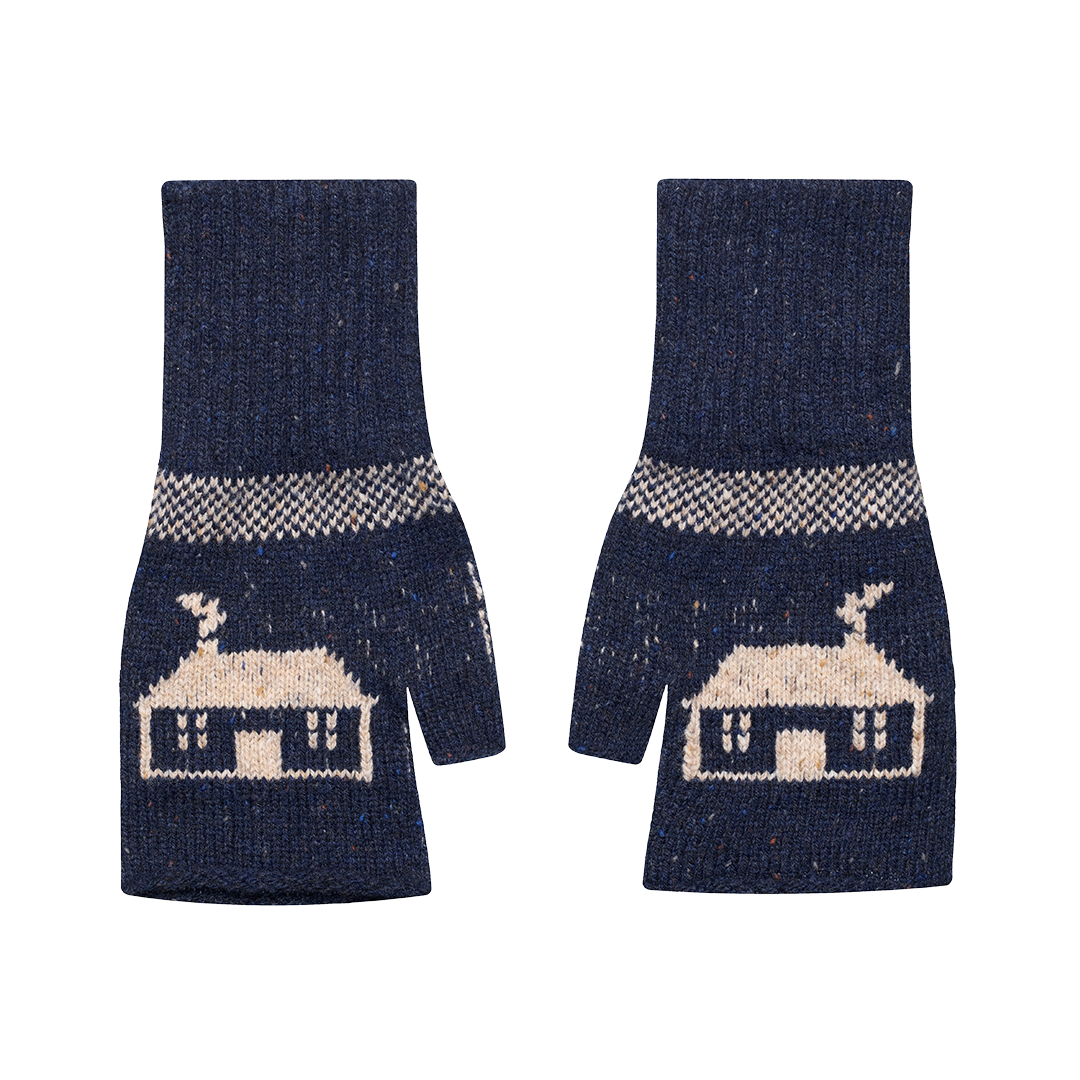 Teachín Wrist Warmers in Atlantic