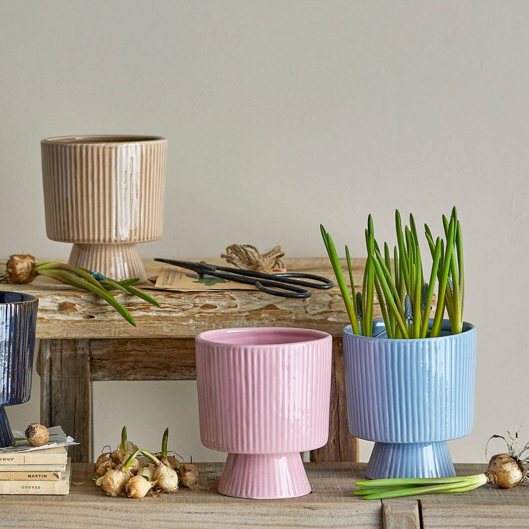 Ayleen Plant Pot in Blue