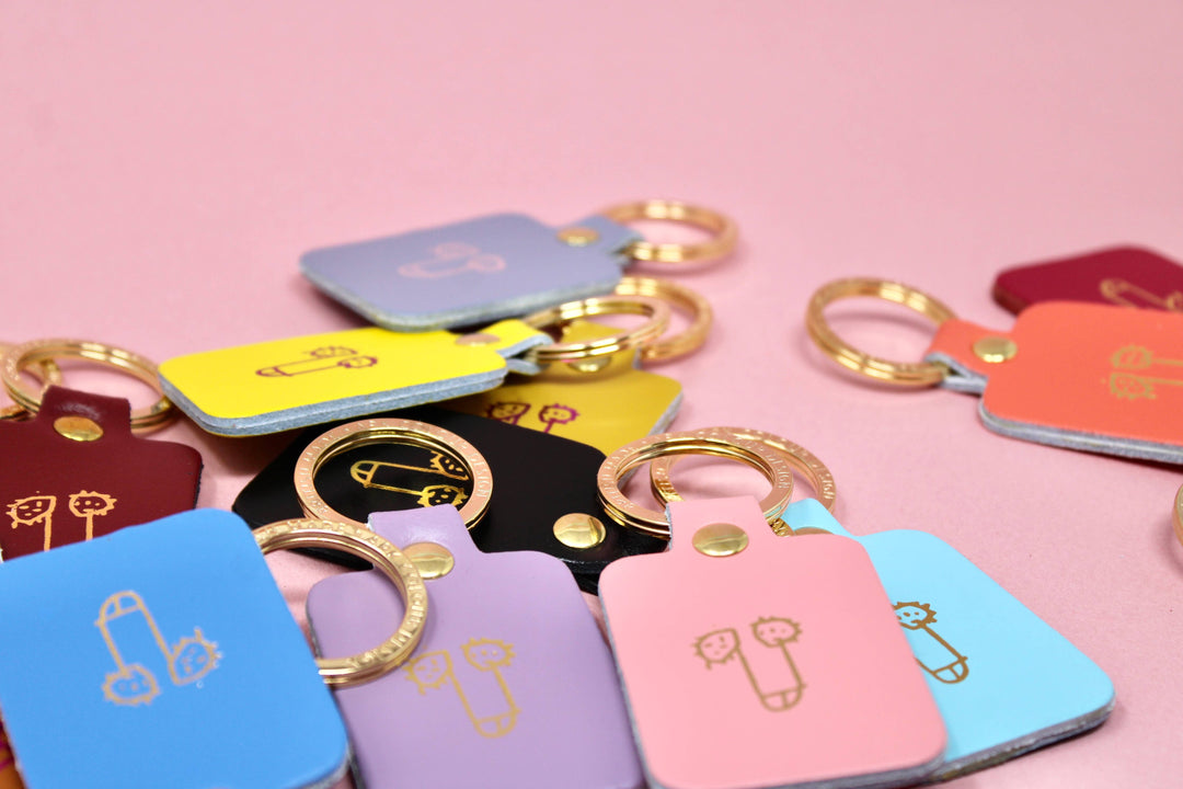 Willy Key Fob: Coral