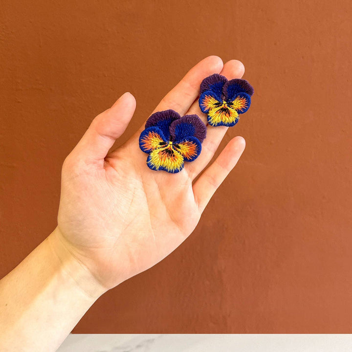 Pansy Embroidered Brooch Set