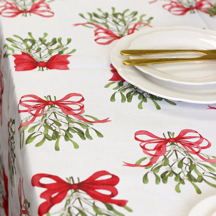 Mistletoe Bows Tablecloth