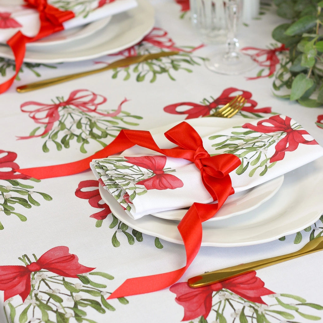 Mistletoe Bows Napkin Set of 2