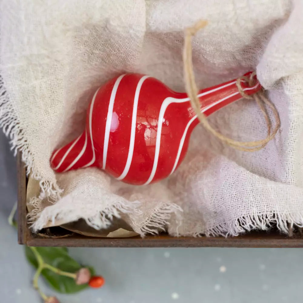 Red & White Swirl Glass Hanging Decorations
