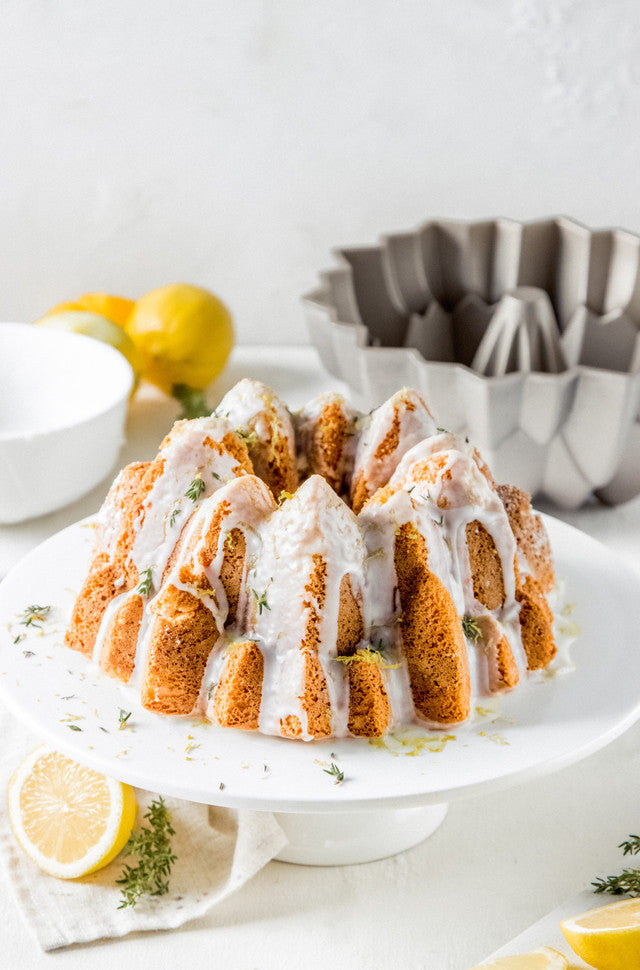 MasterClass Non-Stick Cast Aluminium Decorative Cake Tin