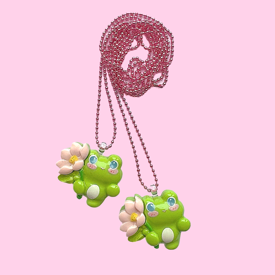 Pop Cutie Frog & Flower Necklace
