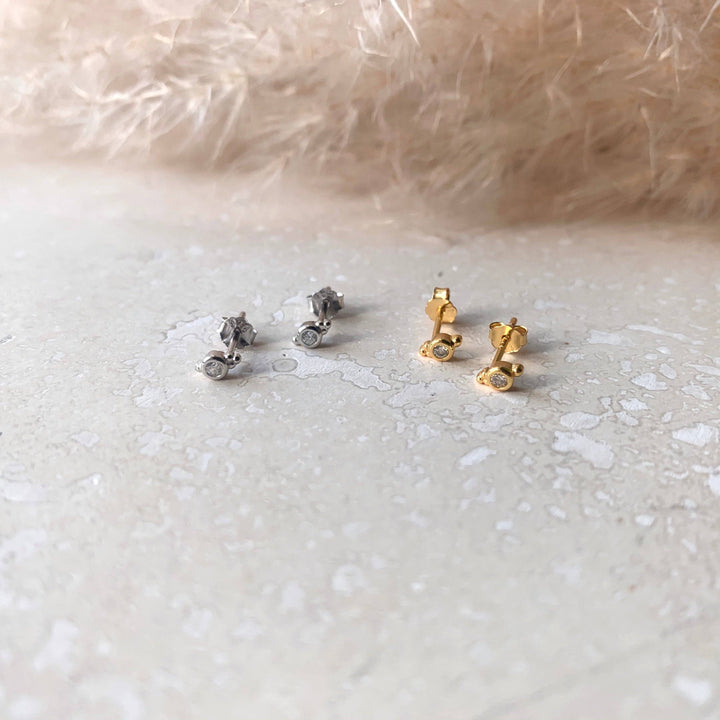 Paisley Stud Earrings: Gold or Silver