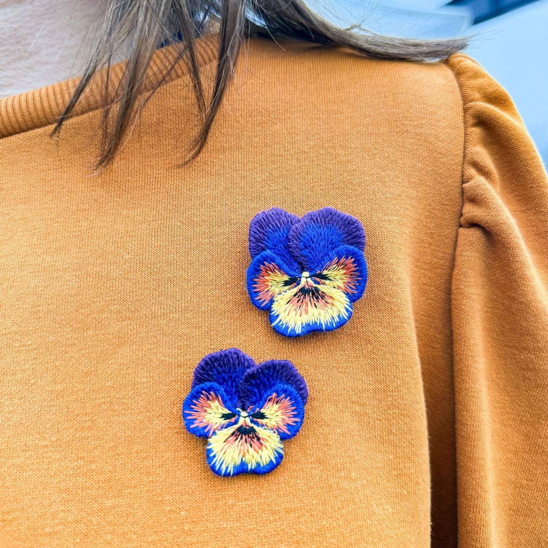 Pansy Embroidered Brooch Set