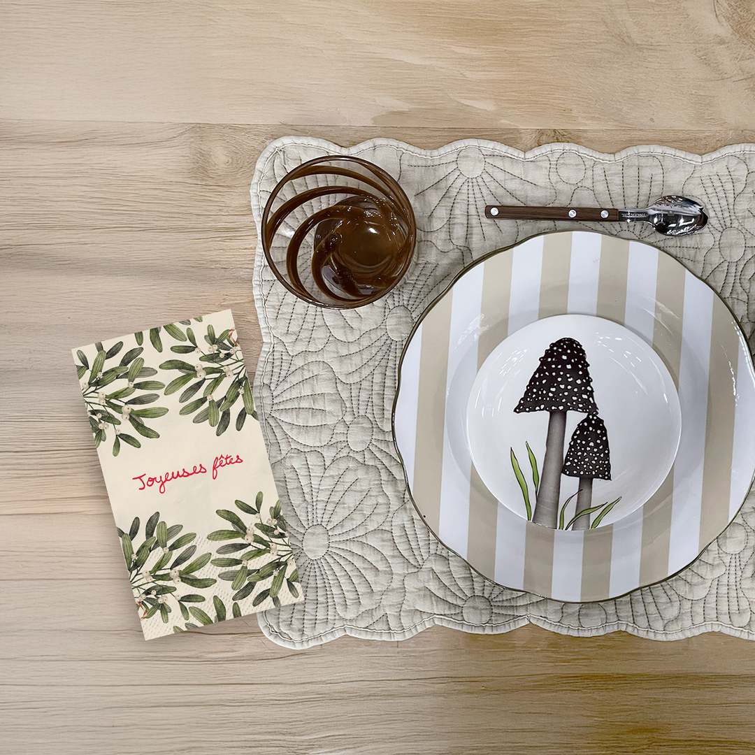 Mistletoe Christmas Paper Napkins