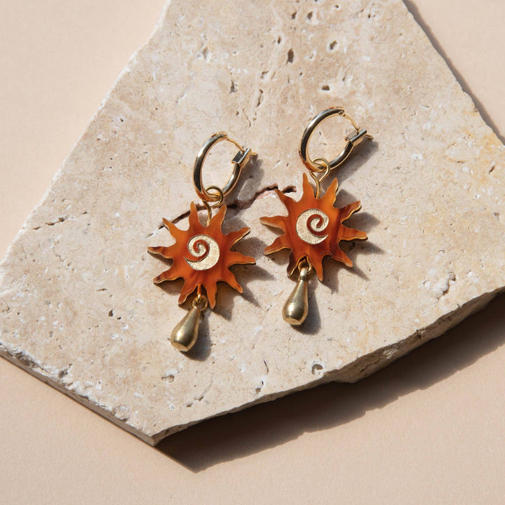 Sol Hoop Earrings in Amber Tortoise