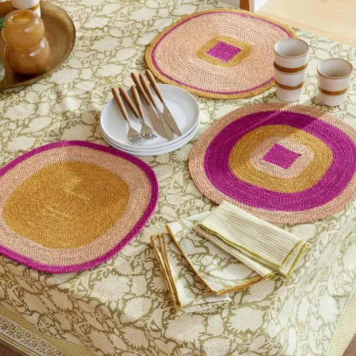 Mada Table Set - Fuchsia Corn