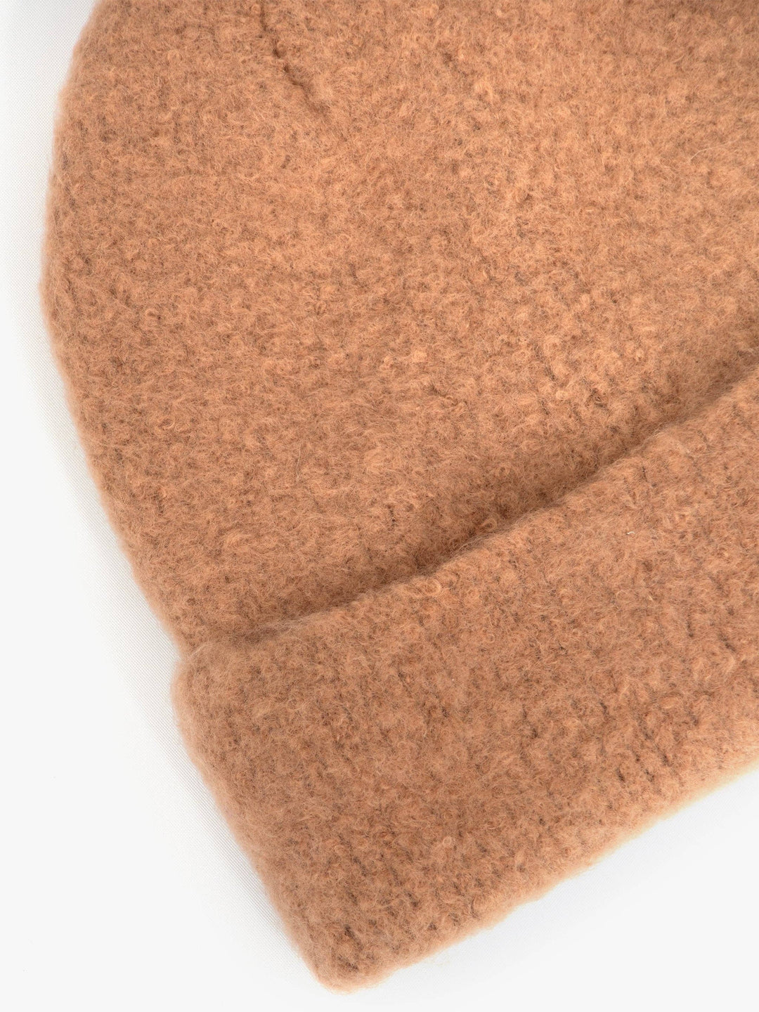 Saylor Beanie Hat in Camel