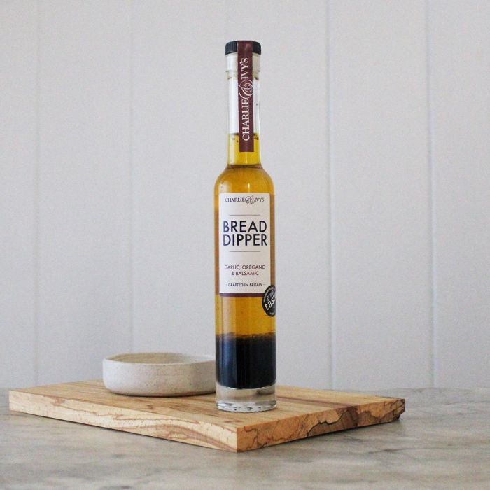 Garlic, Oregano and Balsamic Bread Dipper