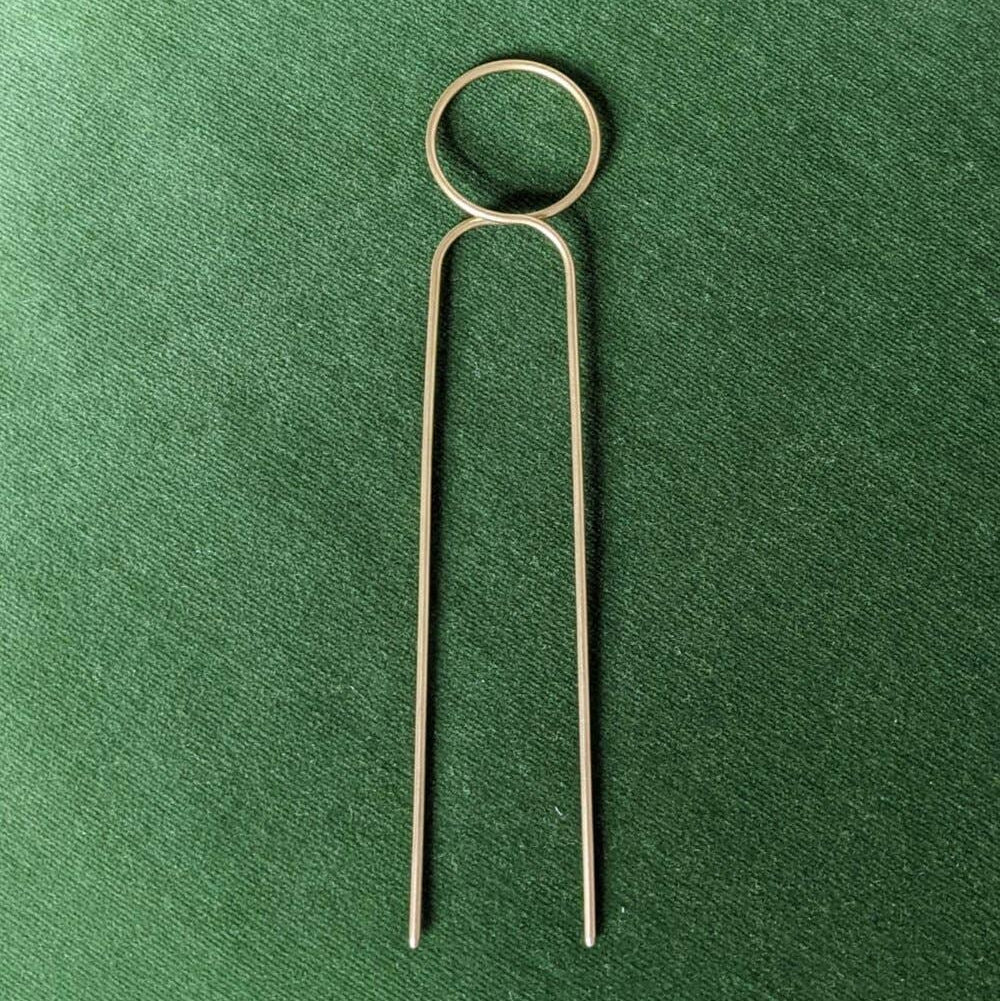 Minimal Brass Hairpin - Loop