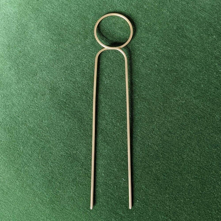 Minimal Brass Hairpin - Loop
