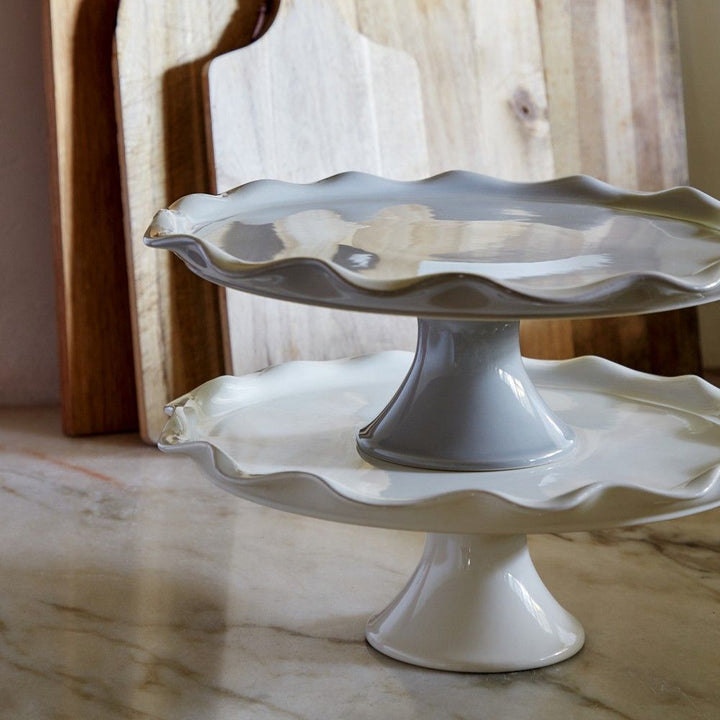 Frill Cake Stand