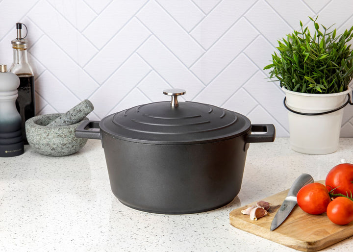 Cast Aluminium Black Casserole Dish | 4L Capacity