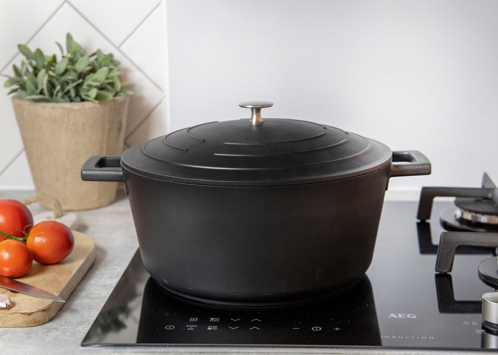 Cast Aluminium Black Casserole Dish | 5L Capacity