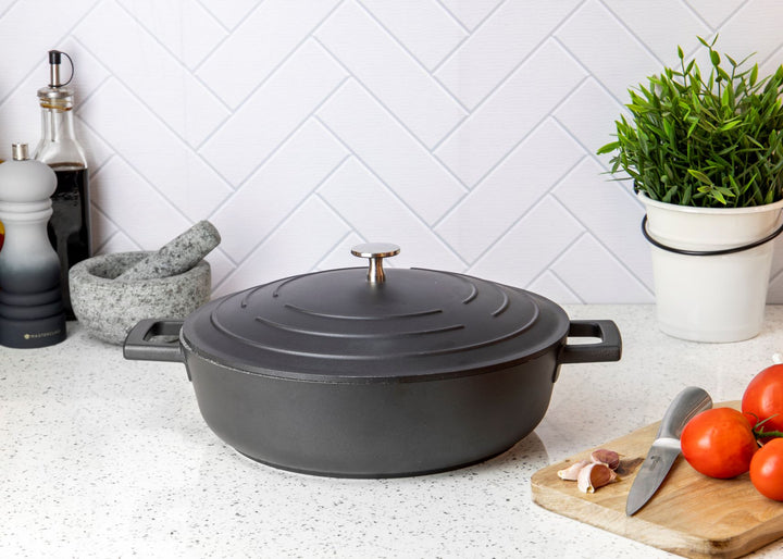 Cast Aluminium Black Shallow Casserole Dish | 4L Capacity