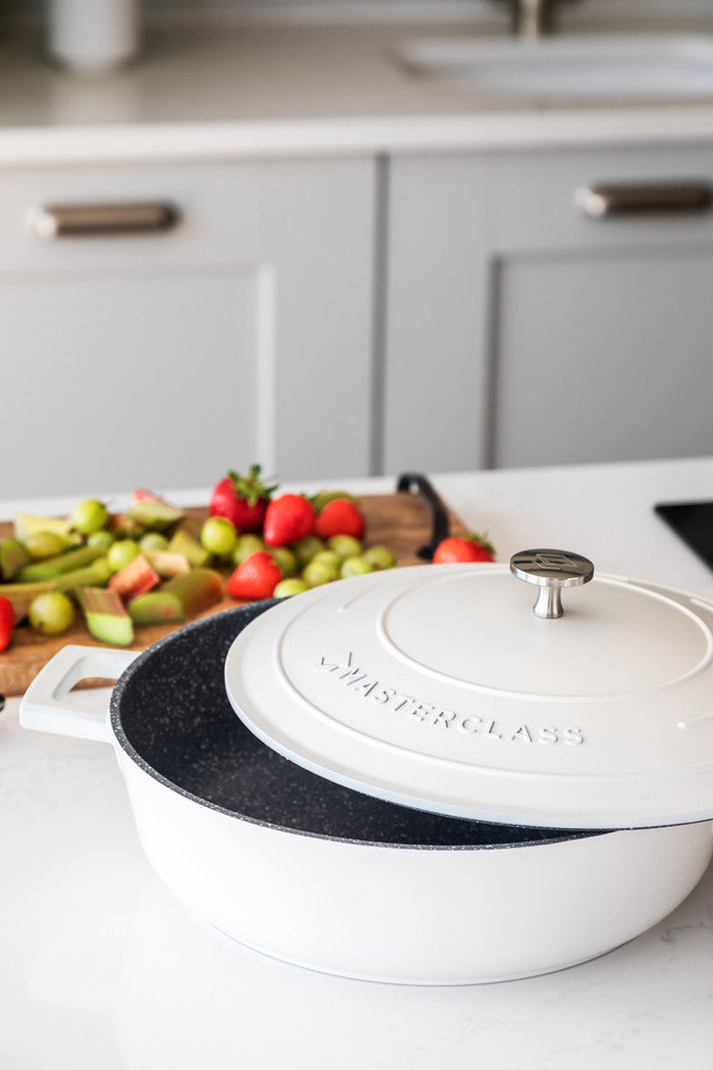 Cast Aluminium Cream Shallow Casserole Dish | 4L Capacity