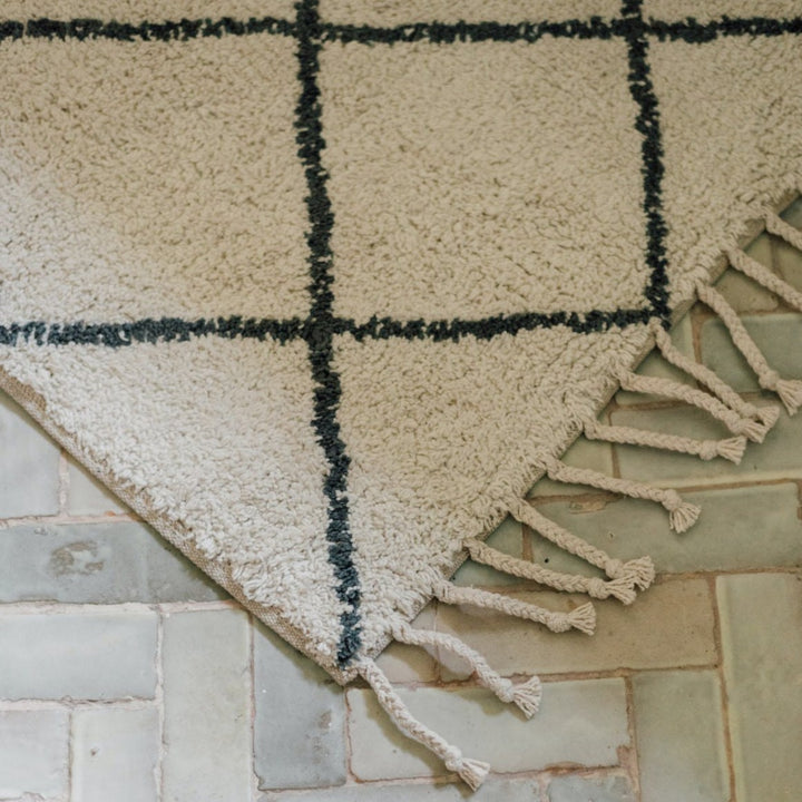 Diamonds Non Slip Bath Mat in Soft White