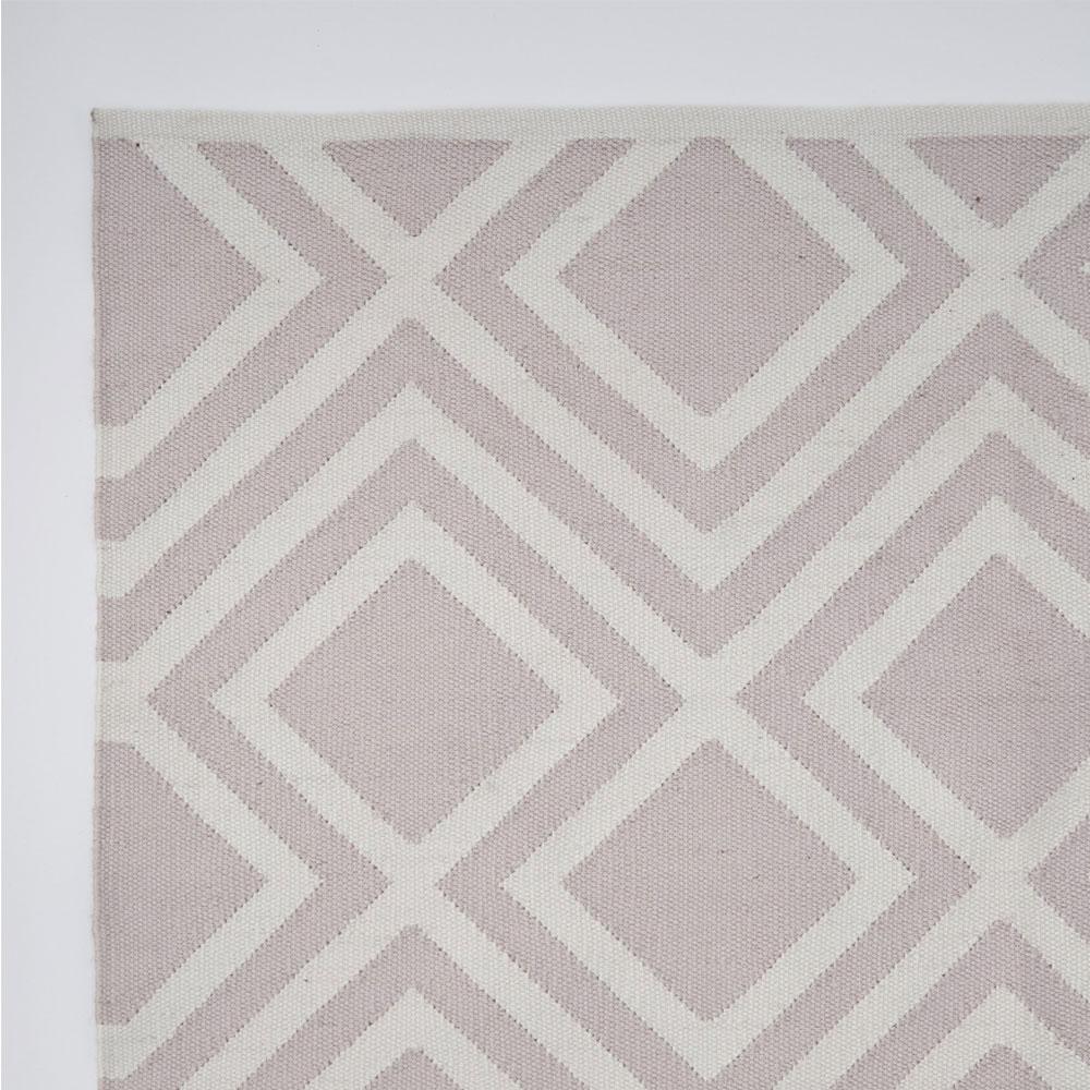 Iris Shell Rug