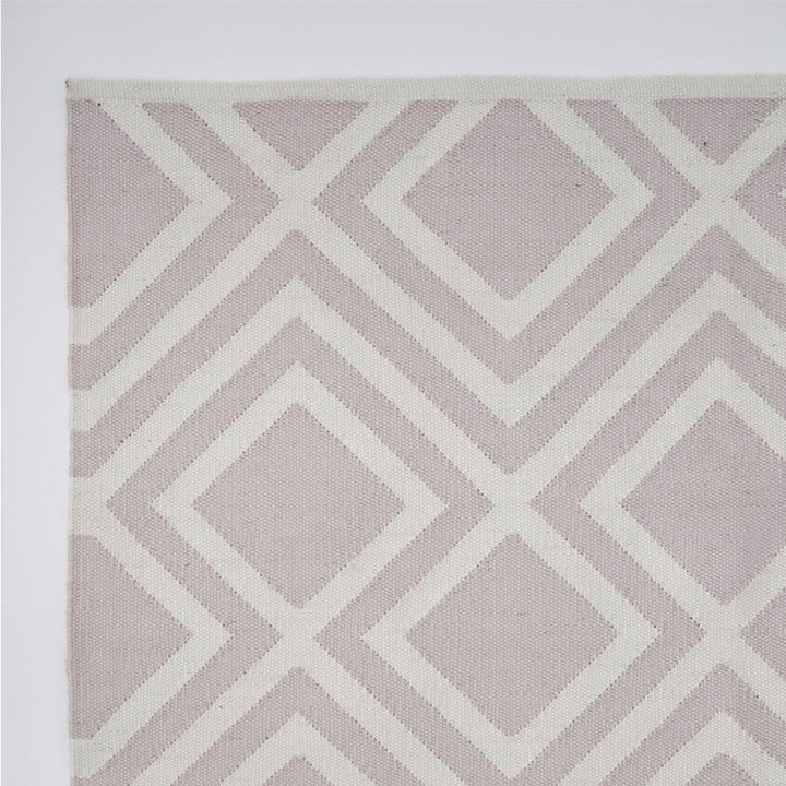 Iris Shell Rug